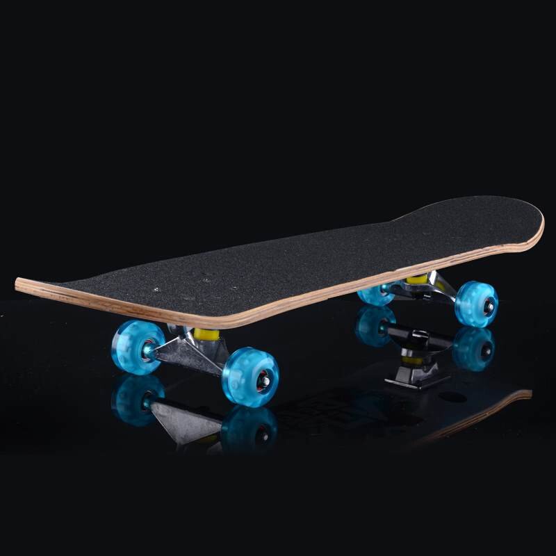 Four-wheel skateboard night starter for adult and young boys, girls and boys, twin-knob skating