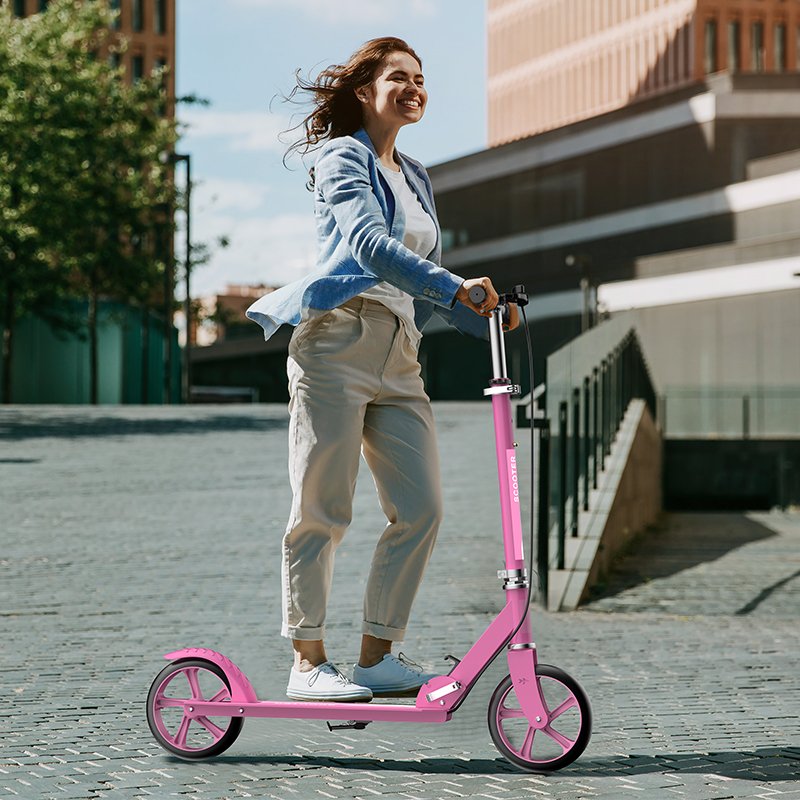 Two-wheeler skating carts for 8 children aged 6-12 and over, with brakes to fold boys and girls into adult steps