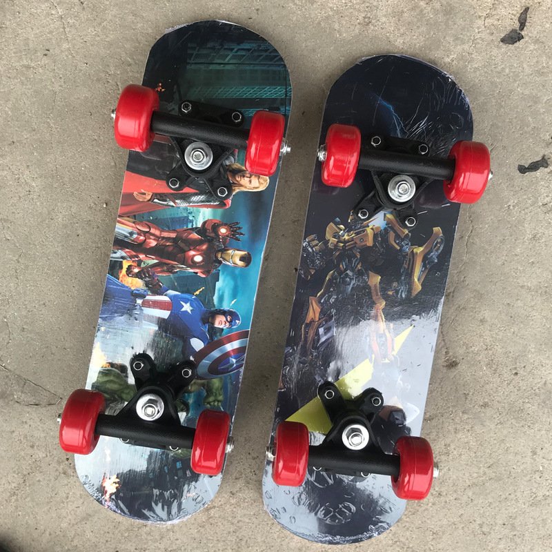 Children's four-wheel skateboard 1705, double-boarded baby cartoon-skating boy and teenager