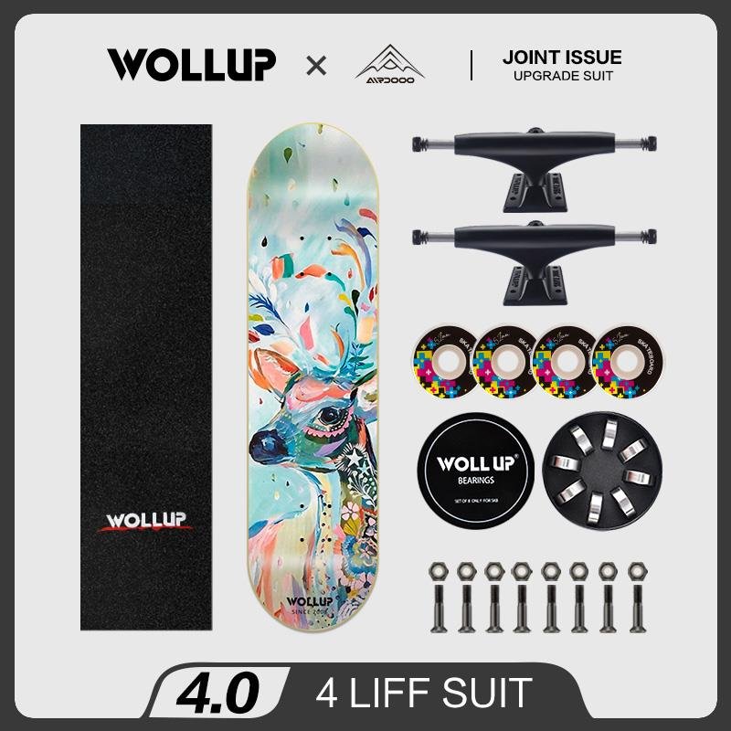 Four-wheel limit for girls and boys of both sexes in the WOLLUP skateboards