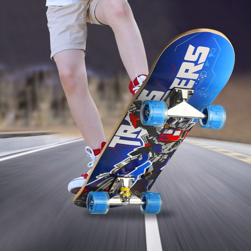Four-wheel skateboard beginners, girls aged 6-12 and over, 10-15 male and adult, double-crossing professional skateboards