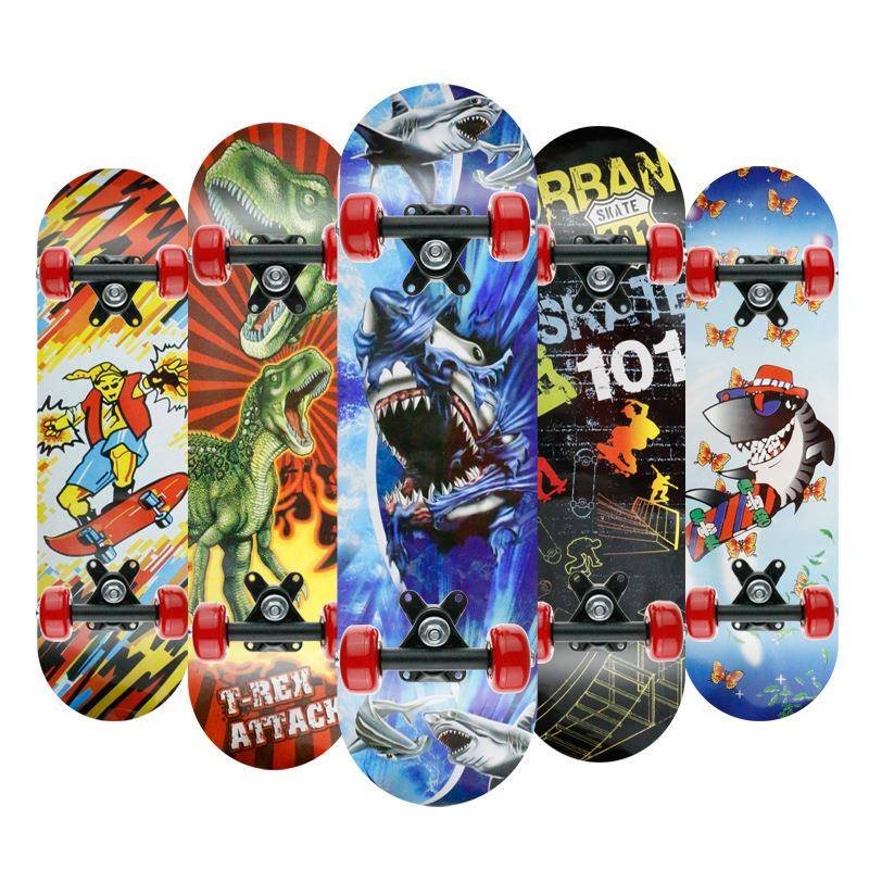 Children's four-wheel skateboard 1705, double-boarded baby cartoon-skating boy and teenager