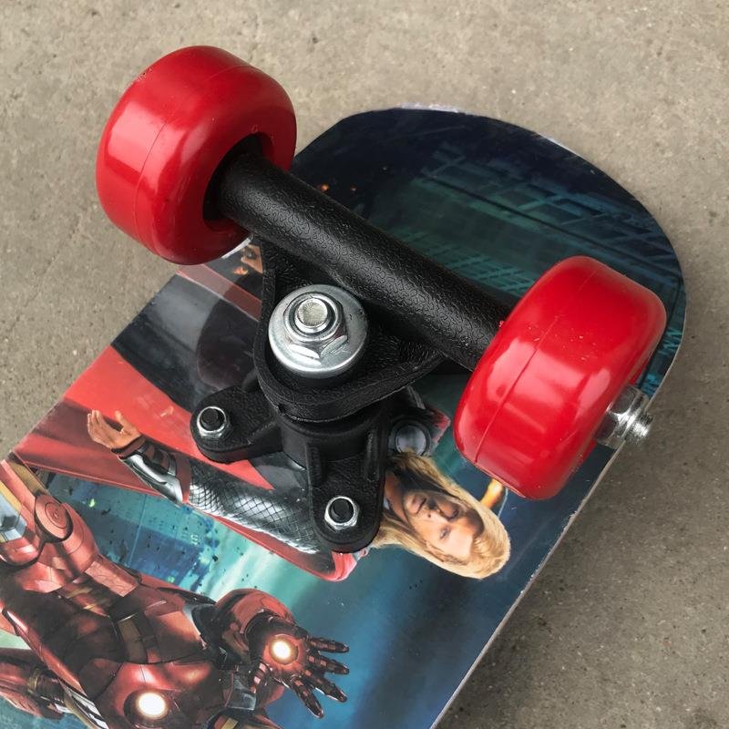 Children's four-wheel skateboard 1705, double-boarded baby cartoon-skating boy and teenager