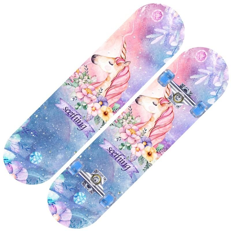 Boys and girls on night skateboards for four-wheeler young children aged 2-3-6-12