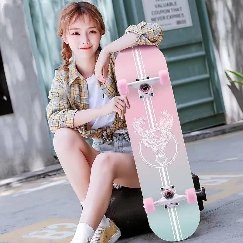 Xinjiang mail for four-wheeled double-board skateboard girls, 5-18 years old