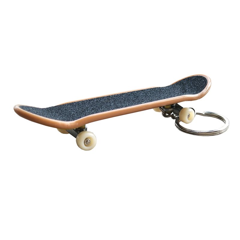 9.5 x 2.5-finger skateboard key chain, four-wheel double-barrel mini-finger-fingered children's package