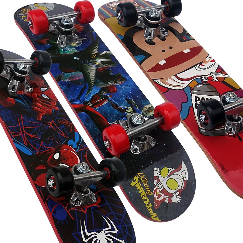 Four-wheel skateboards, two-wheel-drives for kids aged 2-4-6-8-10, baby