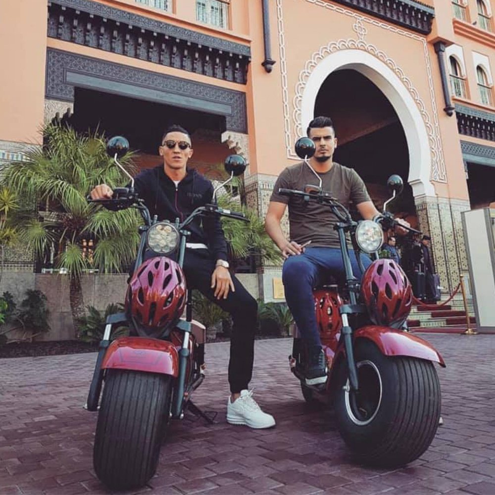 2024 Best seller citycoco 2 wheel electric bike scooter 1500w/2000w/3000w/4000w motorcycles eec coc scooters chopper