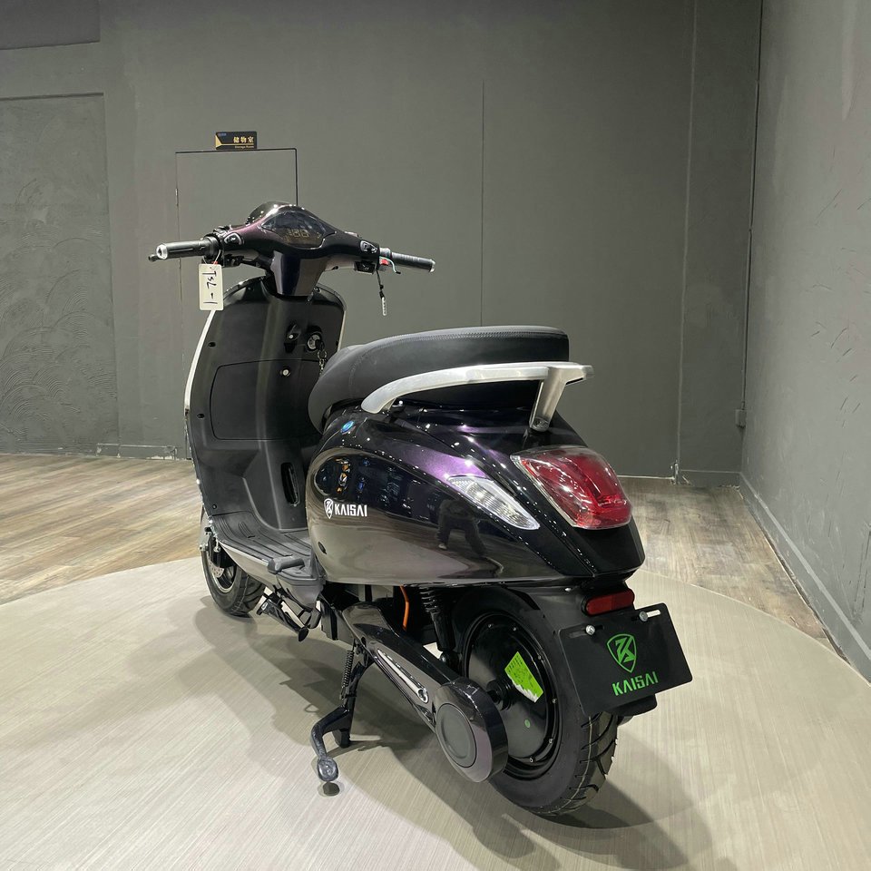 Factory Direct Long Range Moped Electriqu 2000w Ckd Mobility Skuter Scooter Electr Bike Disc Brake Adult Moto 2 Wheel Sportbikes