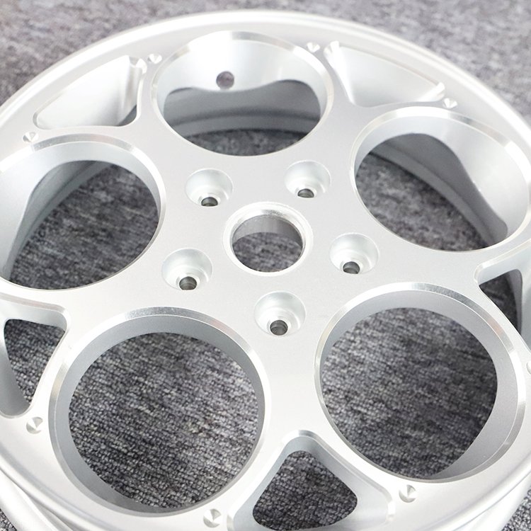 low price clearance sale CNC aluminium alloy wheels silver 3.00x12 inch motorcycle scooter rims for Vespa GTS 300cc