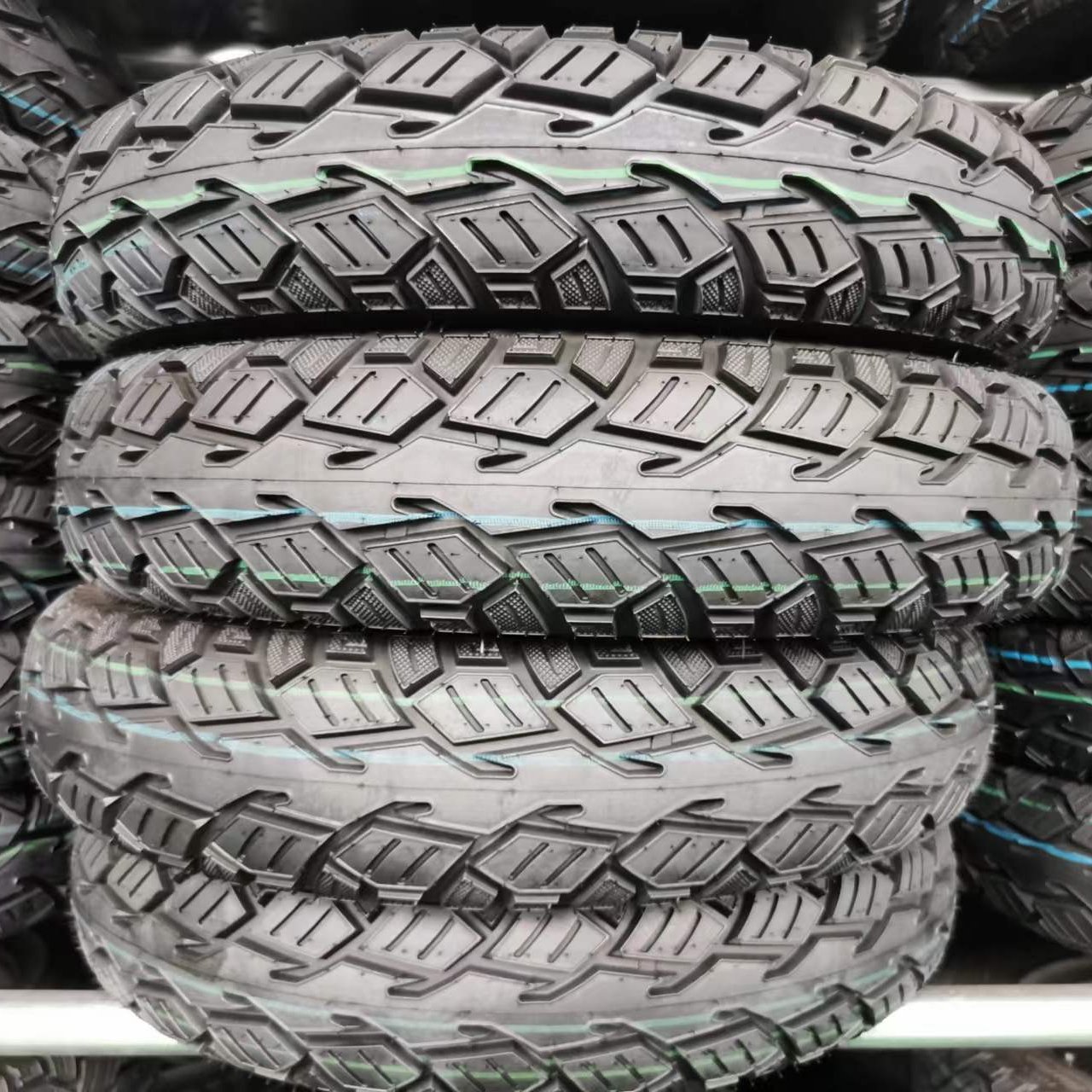 Motorcycle Accessory Scooter Part Tubeless Tyre Motorcycle Rubber Wheels Tires for Motorbike