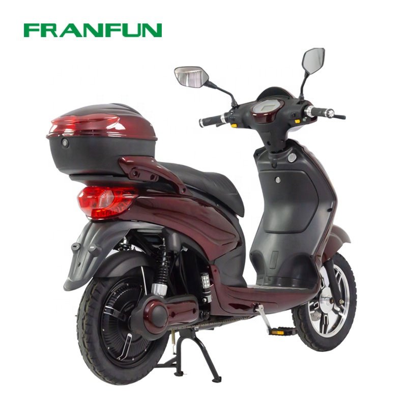 500W Comfortable driving pedal assist electric moped e scooter for adults