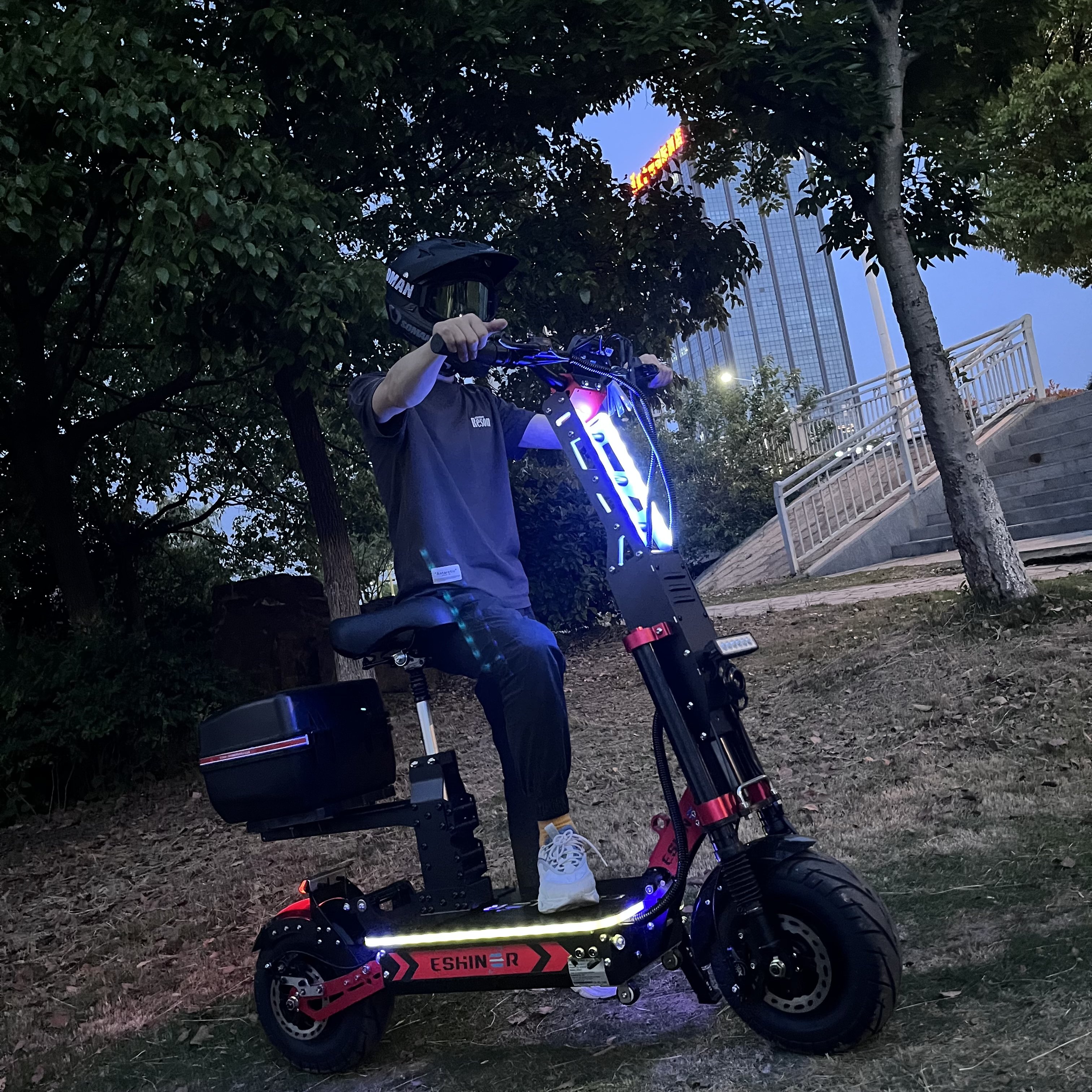 72V Dual Motor 12000W 15000Watt 10000W 30-100Ah Lithium Battery Long Range 300Km Electric Scooter 8000W For Adults Powerful