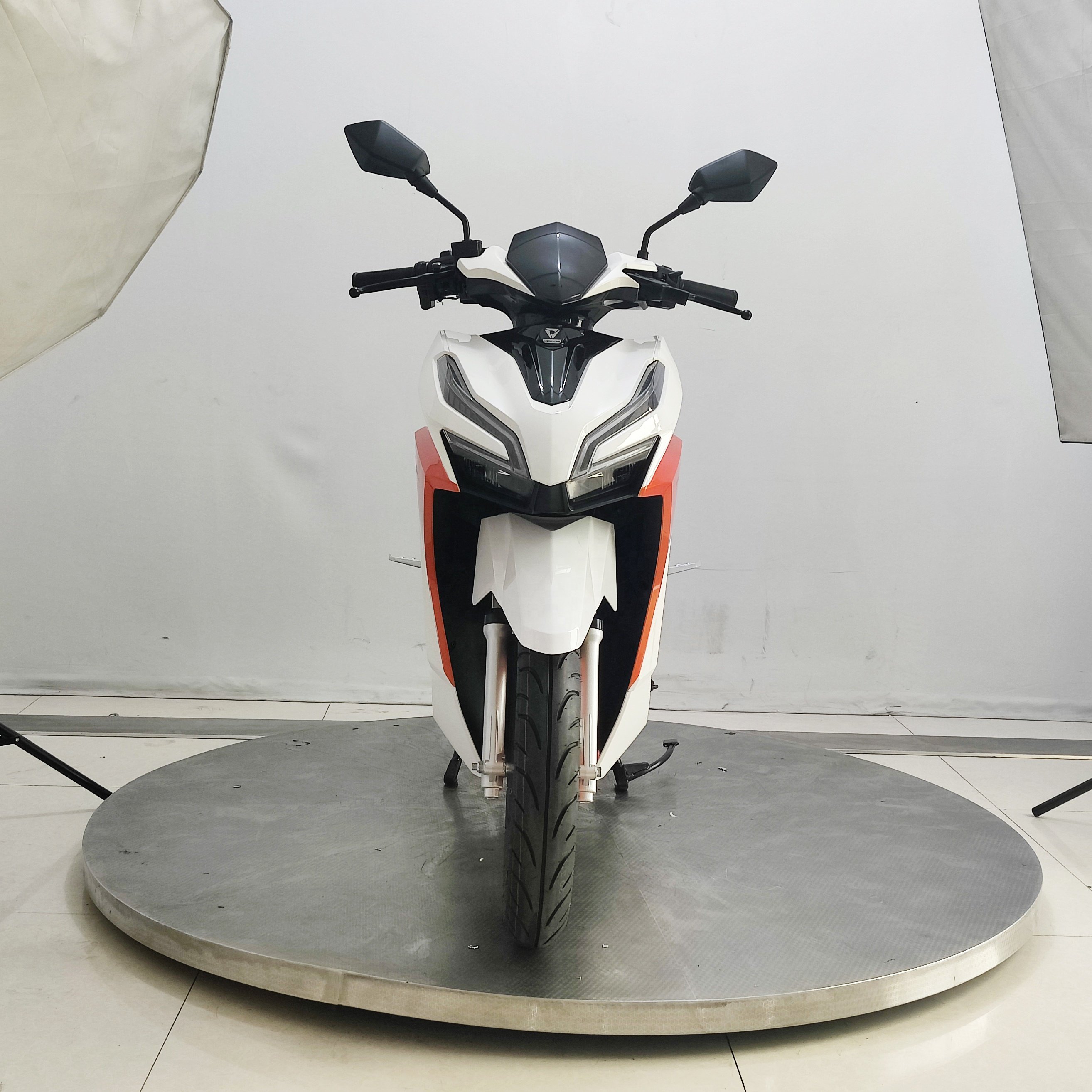 VIMODE 2024 China Manufacturer Good Quality Electric Scooter 2000W Fast Electric Motorcycle