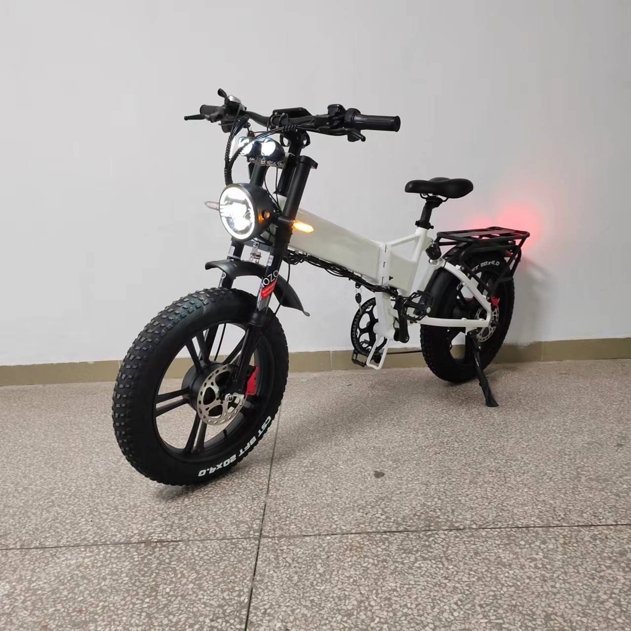 Folding Electric Bike 2000W Dual Motor 52v21Ah Hydraulic Brake Full Suspension Fat Tire 70-75 Kmh Fast Electric City Bike