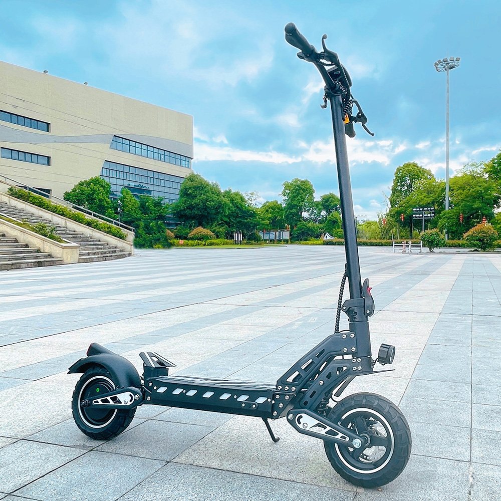 2024 New Design EU warehouse 1700W 15ah 21ah Powerful Adult Off Road 2000w Dual Motor Electric Scooter With Dual Suspension