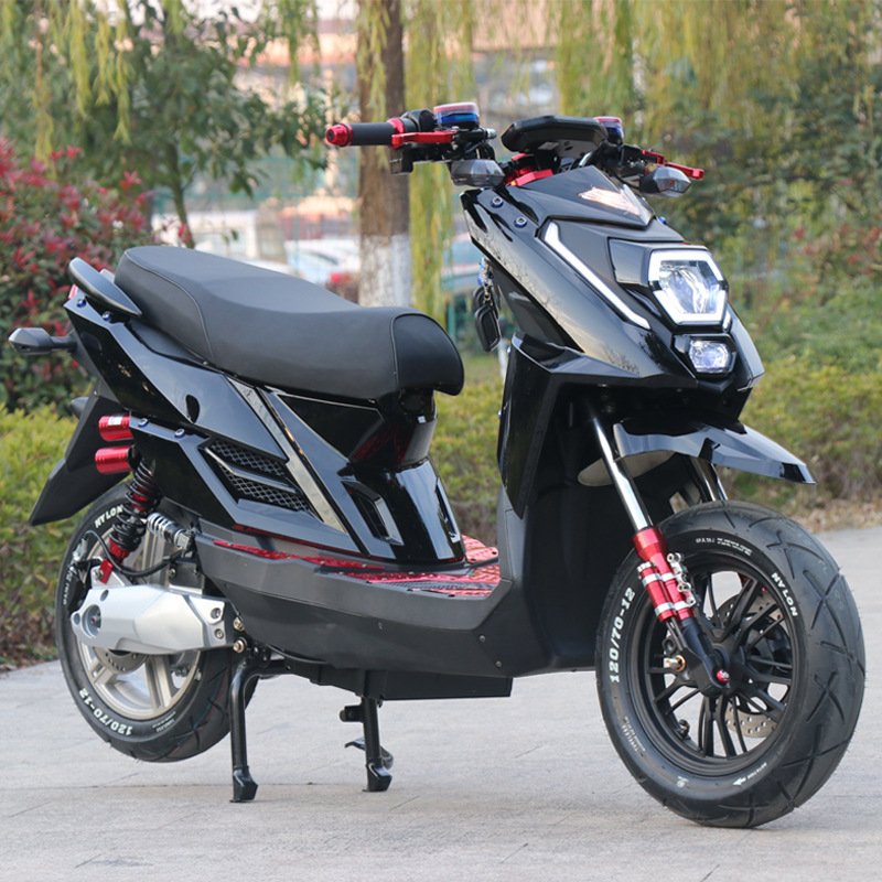High quality 2024 new electric scooter model 1000W 2000W electric scooters powerful adult e motorcycle