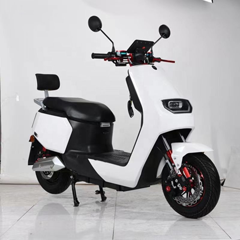 HAMA Long Endurance Electric Scooter 2000w electric pedal moped two wheels electric moped 72v fast speed electric mobility bike