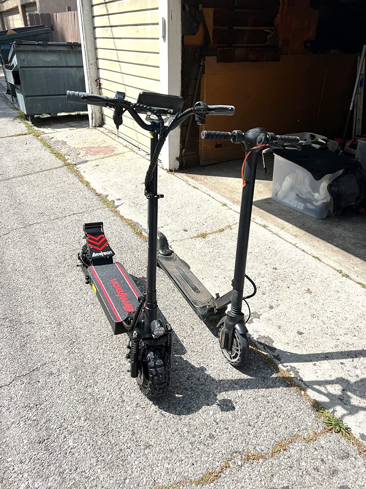Q30 11 inch Brand Your Own Logo 2500W Adults Electric Scooter 48V 16AH 55KM/H Max Speed 60KM Range