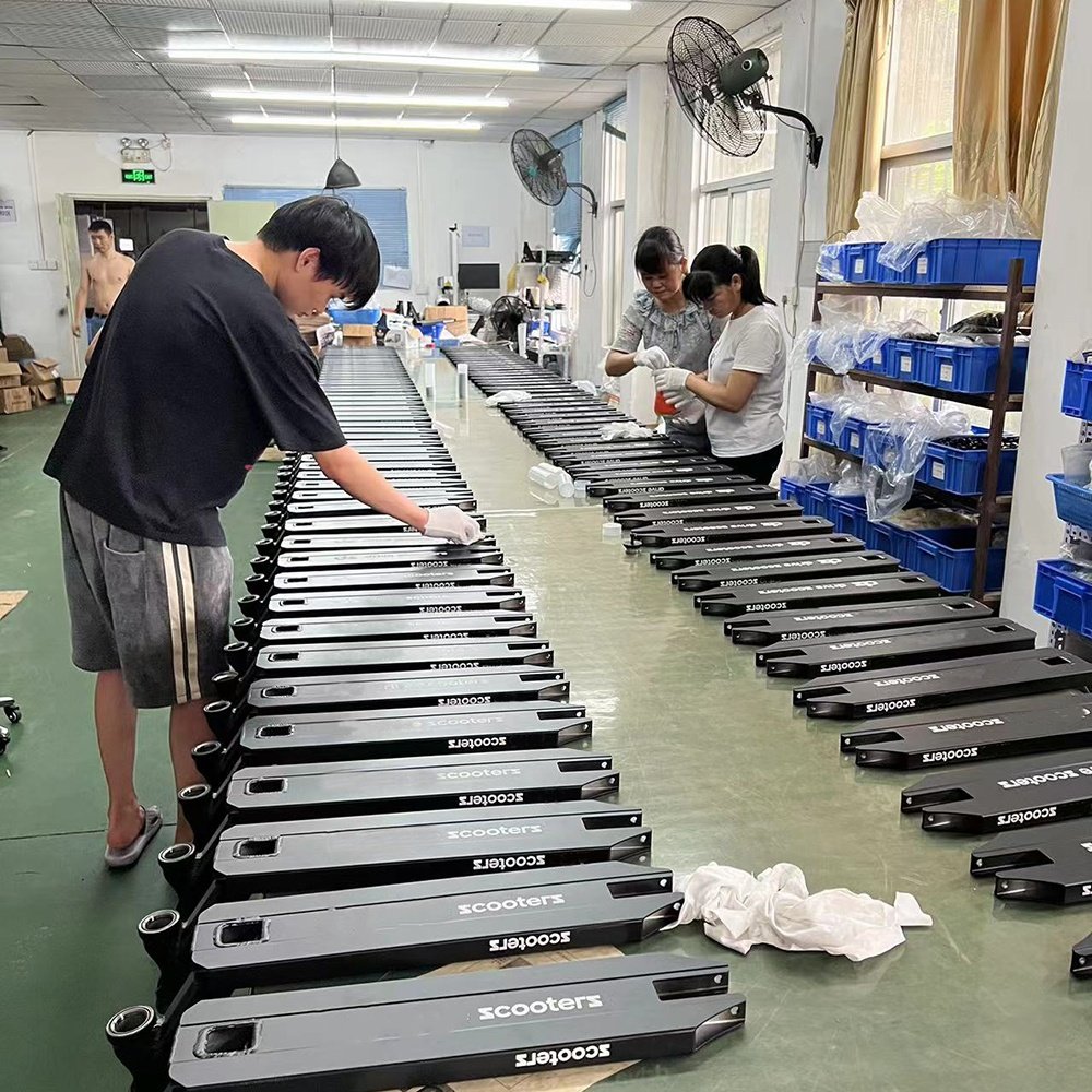 Aluminum Cnc Machining Freestyle Scooter Parts Accessories Oem/Odm Custom Kick Wide Street Scooter deck for apex