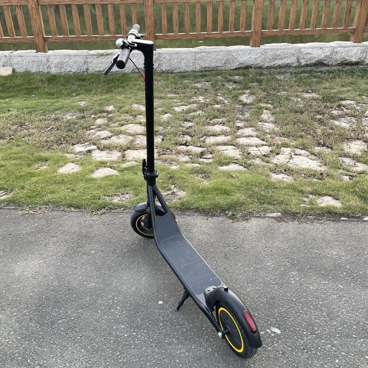 2023 Top Sale 10 inch 500w 48V 2 Wheel Folding E-Scooter Electric Scooter