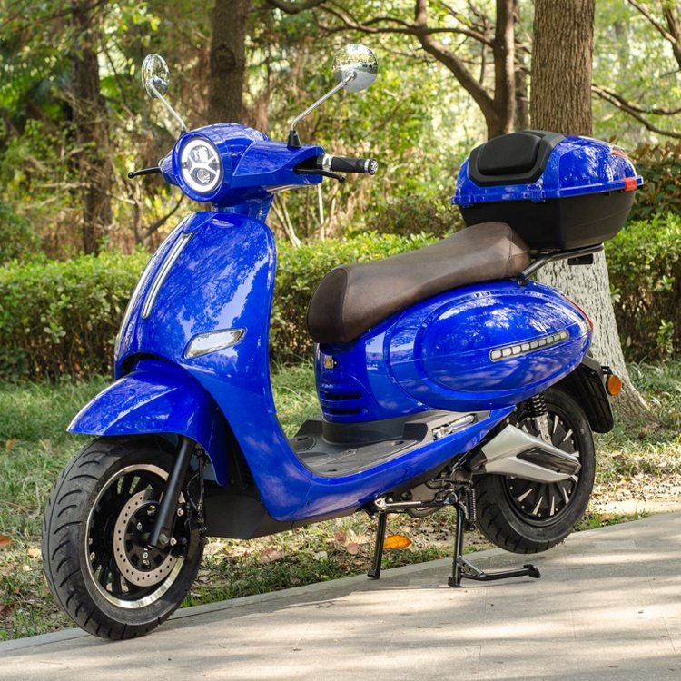 2021 Cheap Retro Style Electric Scooter Moped 3000W Motor 60V 40AH Lithium Battery