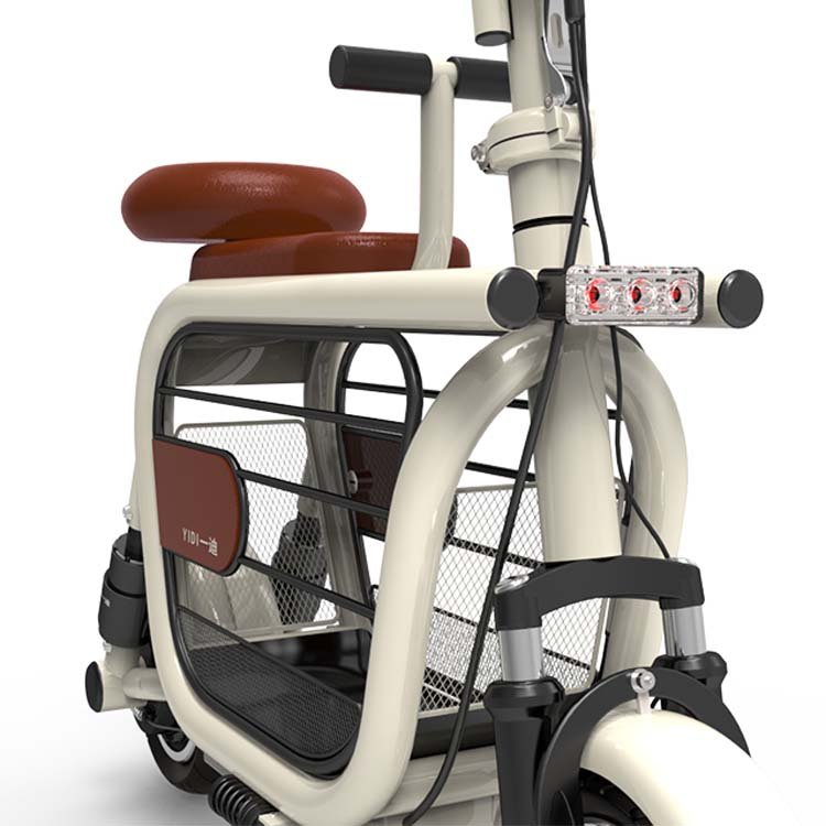 Two electric scooters with a folding top speed of 35km/h produced by a Chinese factory