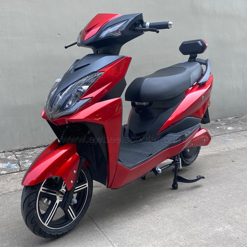 EEC Certificate 2400W Electric Scooter With 72V20AH Removable Lithium Battery For Adults