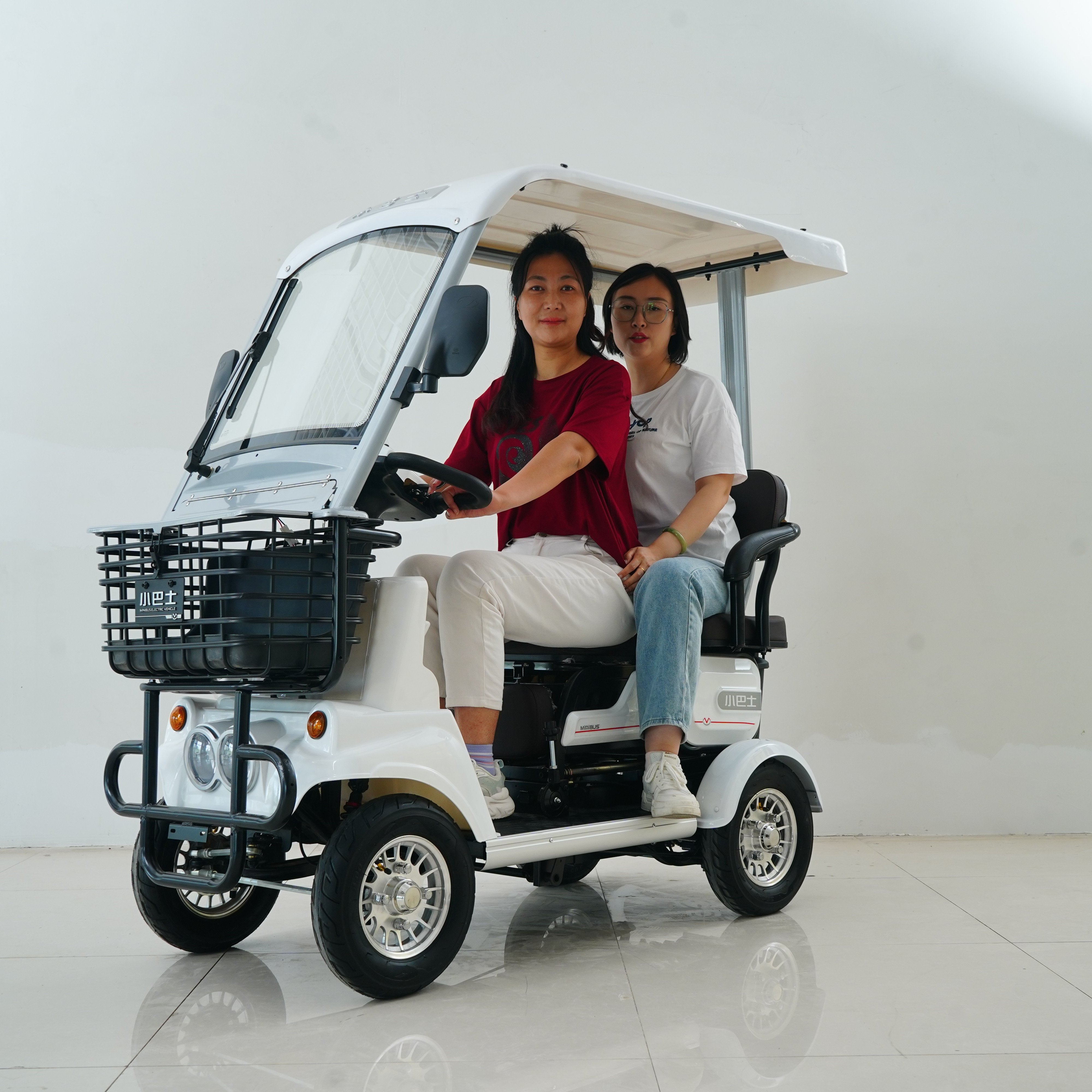 Minibus 2024 New Design electric scooter Golf Cart Electromagnetic Brake Safe Ajustable Seat Tourism And Sightseeing