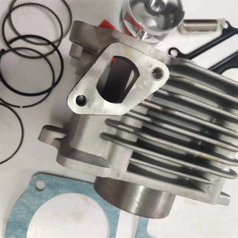 Direct sale high quality motorcycle cylinder kit 125CC cylinder block piston rings for scooter Yamaha 125
