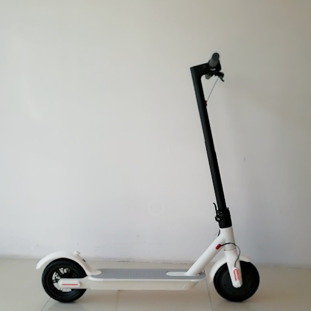 2022 Power Fast Adult Outdoor E Scooter Max Smart Unisex Battery Time Charging Electric Scooter