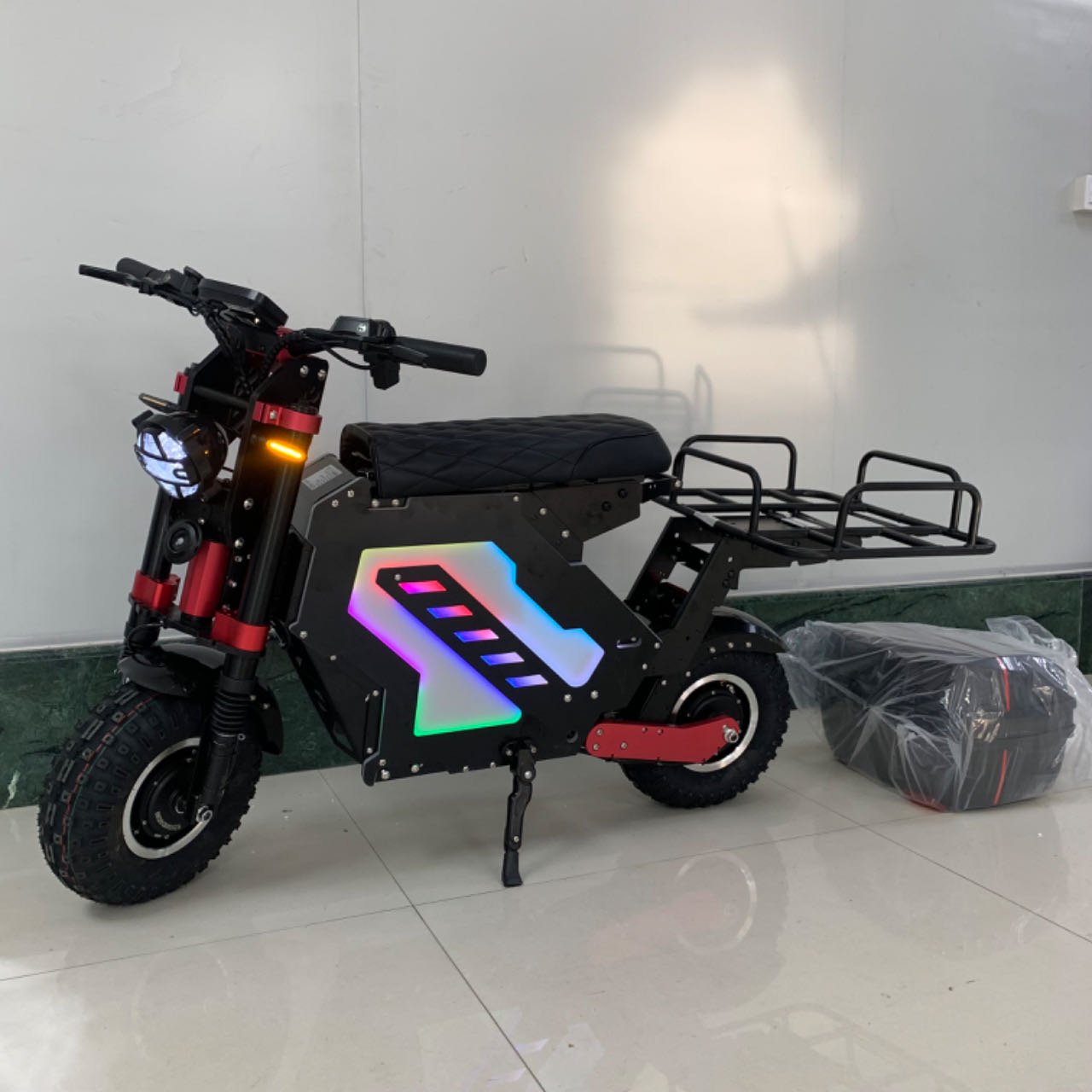 Geofought Molo 5 10000W 15000W Seated E Scooter Adult 13/14 Inch 100Km 60V 7000W 52V White 72V 5000W Mini Electric Scooter