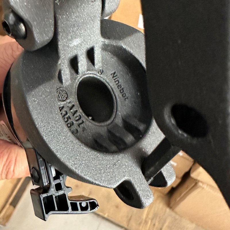 Folding Stem For Ninebot KickScooter Max G30 G30P Electric Scooter Folding Riser Parts