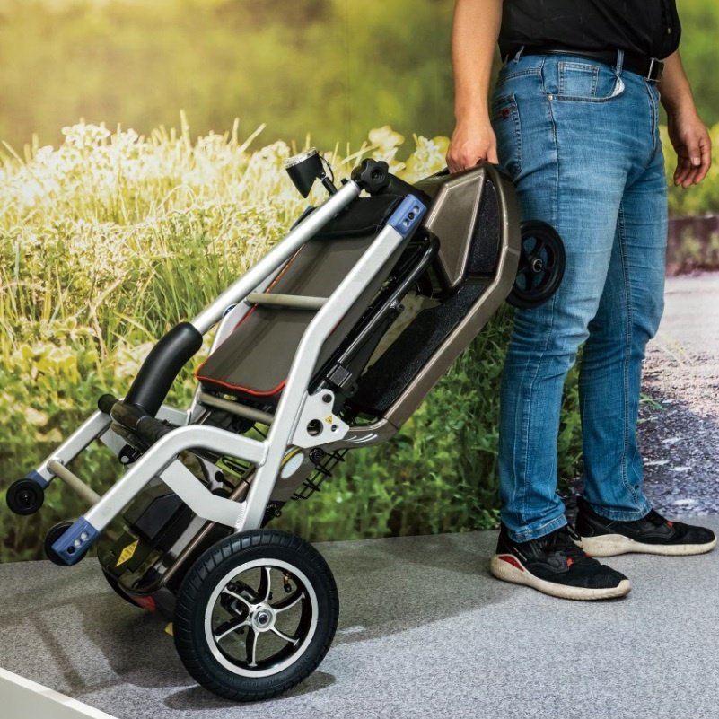 KSM-907 Modern Fashion Electric Folding Scooter, Lightweight Mobility Scooters Wheelchair 4 Wheel Only 19kgs Used Immediately