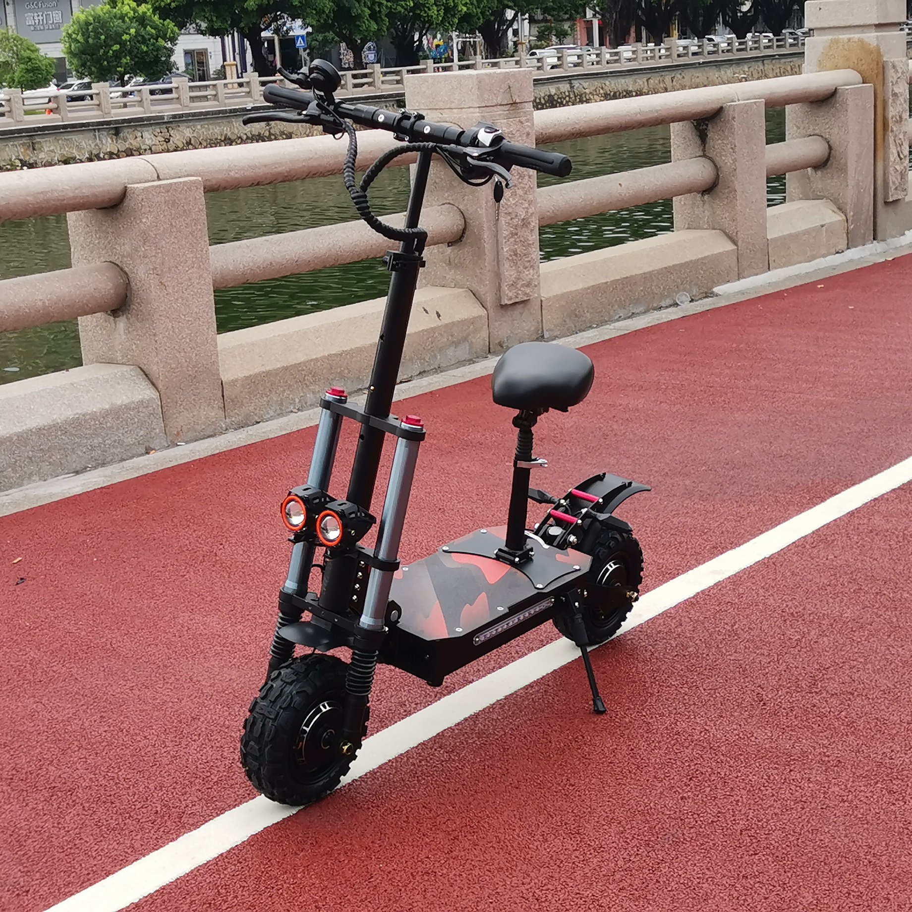 EU US Warehouse 6000W 60V 38Ah Electric Scooter Factory Wholesale Two 11 Inch Off Road Tire Adults Scooters 85Km/h Fast Scooter