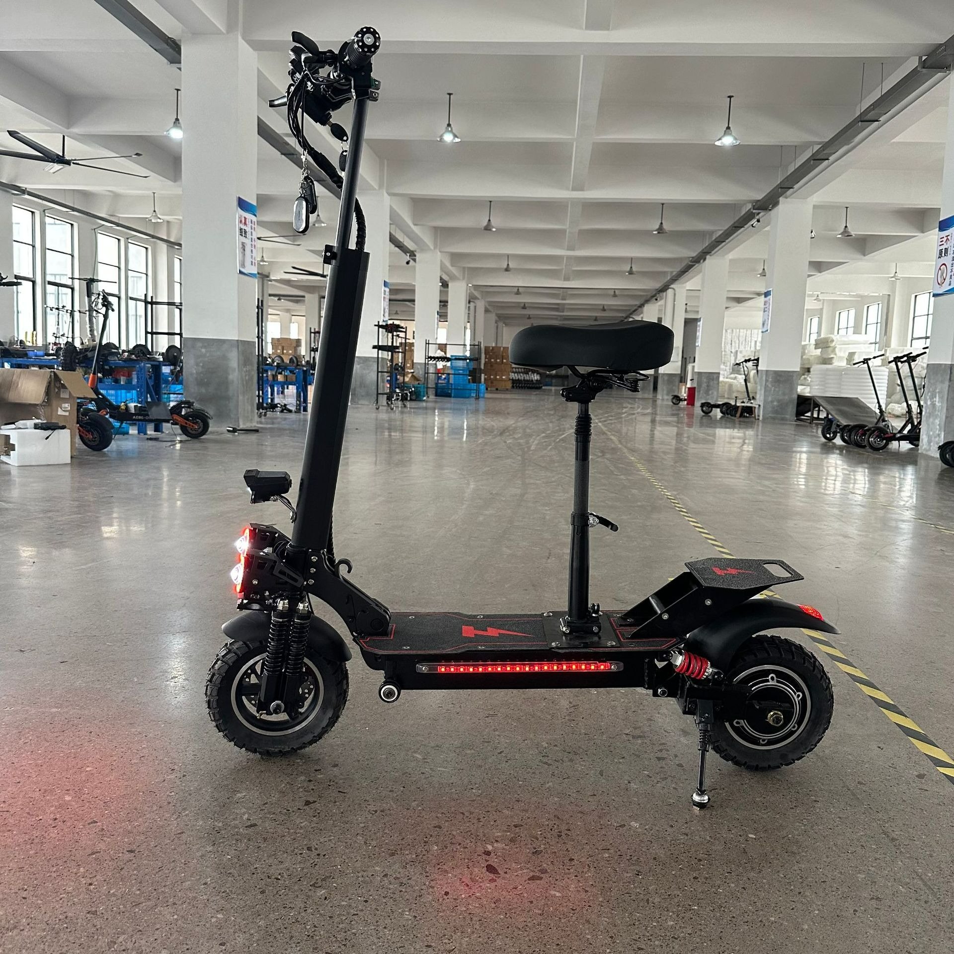 1200W 48V Powerful Adult Electric Scooter 11 InchAll Terrain Mountain scooters Speed 32MPH Foldable City scooter electric