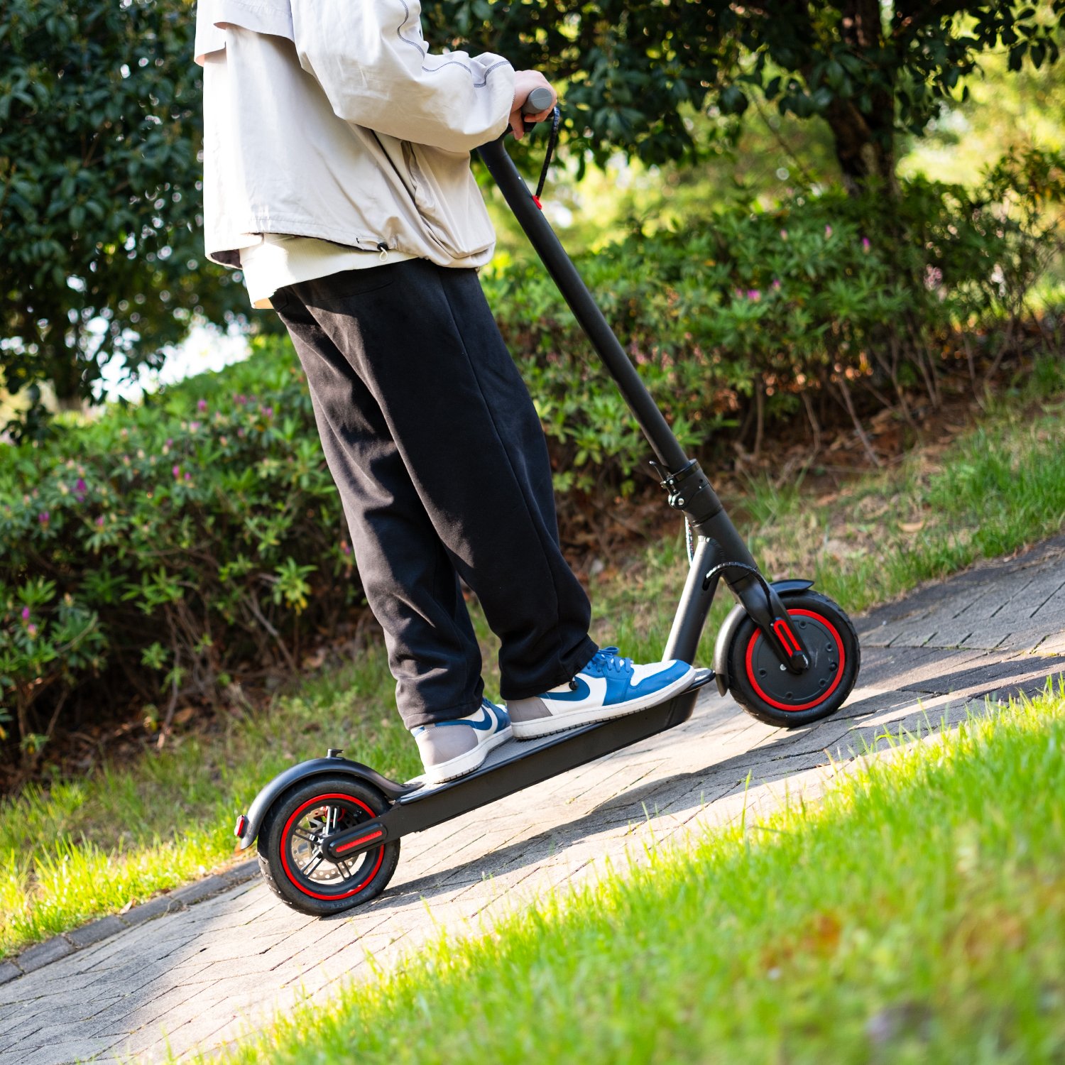 EU/USA warehouse fast shipping 350W 8.5 inch folding electric scooter portable e scooter ebike 25km/h for men women
