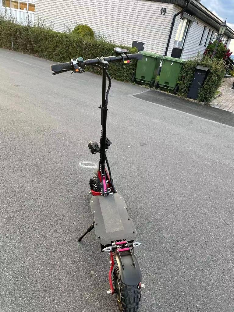 HEZZO Self balancing 5600W Dual Motor adult Electric Scooter 60v 30ah Lithium Batteries Scooter 11inch Off-road fast Escooter