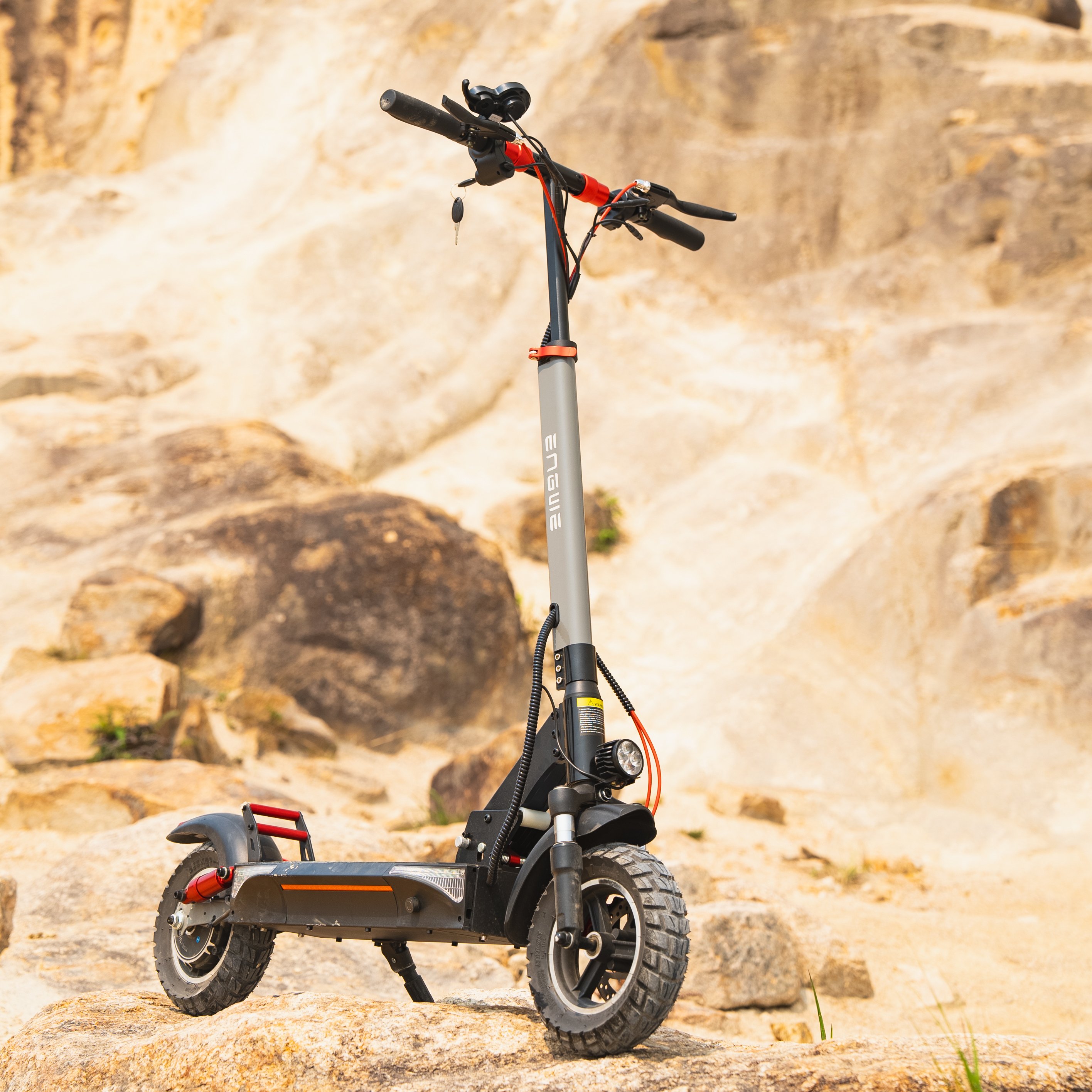 EU Stock Two Wheel Off-road electric scooter With Seat Engwe Y600 600W Powerful Motor electric scooter Adults 10 Inch E scooter