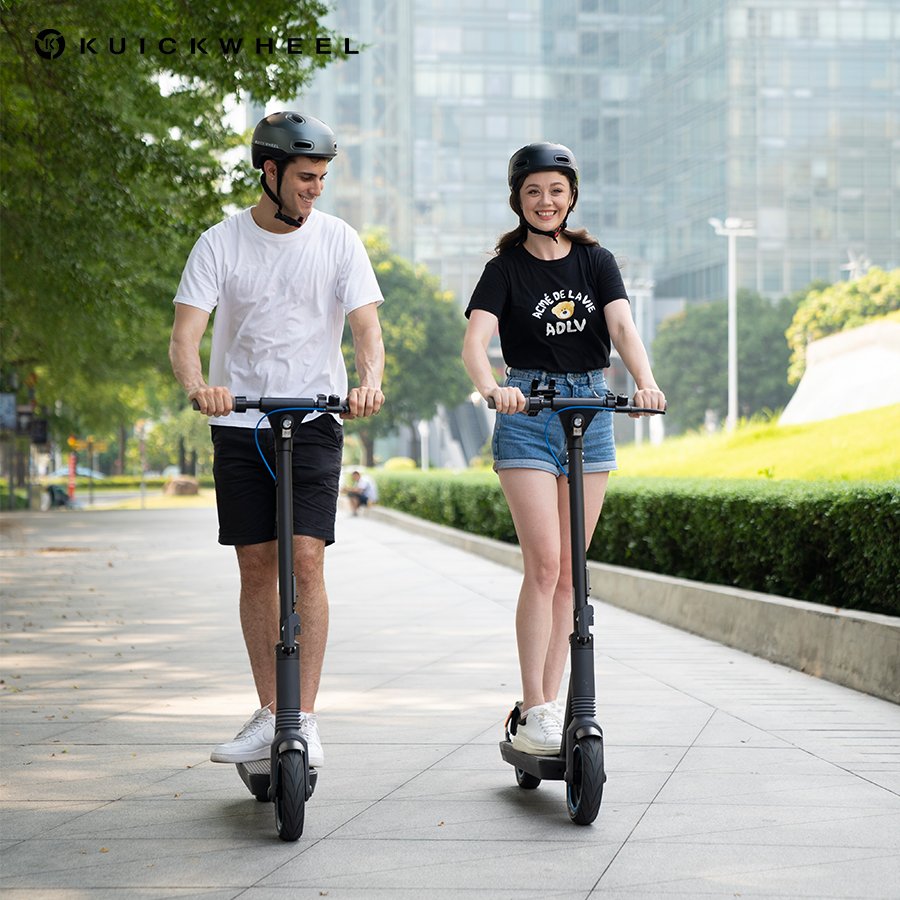 2022 Popular Kuickwheel Portable Adult Electric Scooter with 350W Motor