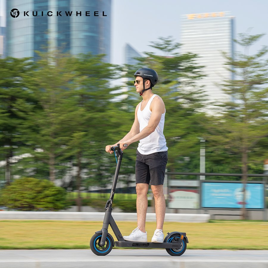 2022 Popular Kuickwheel Portable Adult Electric Scooter with 350W Motor