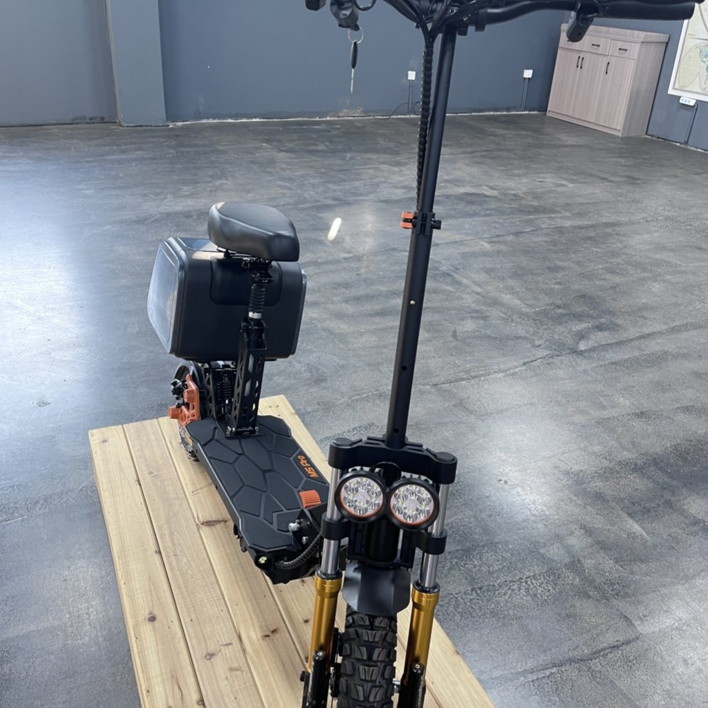 M5Pro Long Distance With Removable 1200W Battery And Big Tail Box Electric Scooters With Collapsible Sear For Adult
