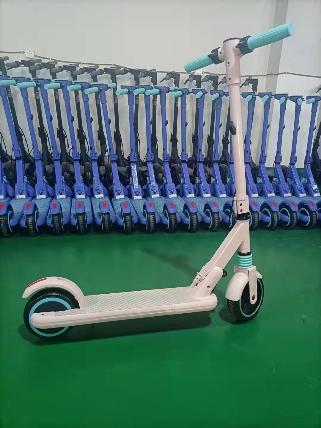 children electric scooter 8 inch E-scooter high quality low price scooter
