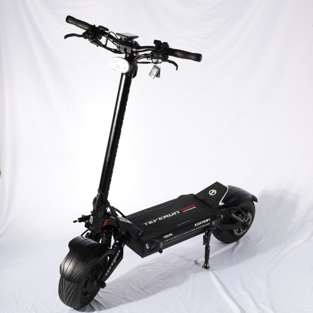 2024 Teverun Fighter Supreme ultra 72V60AH Battery Max Power 8000W Max Speed 100KM/H 200KM RANGE Electric Scooter with GPS