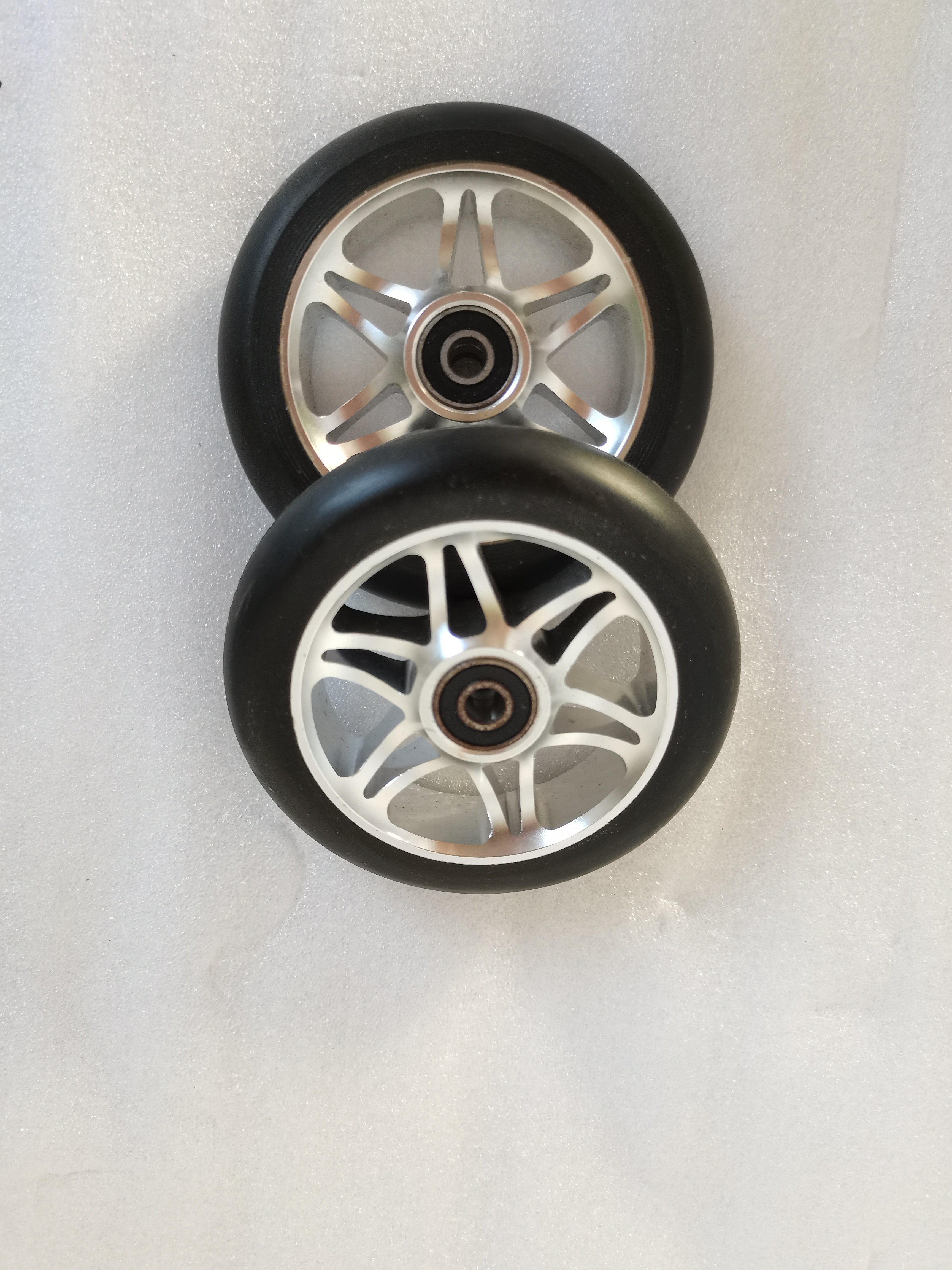 110mm Pro Scooter Wheels With Alloy Metal Core For Two Wheels Stunt Scooters Precision Speed Skating Customized Color