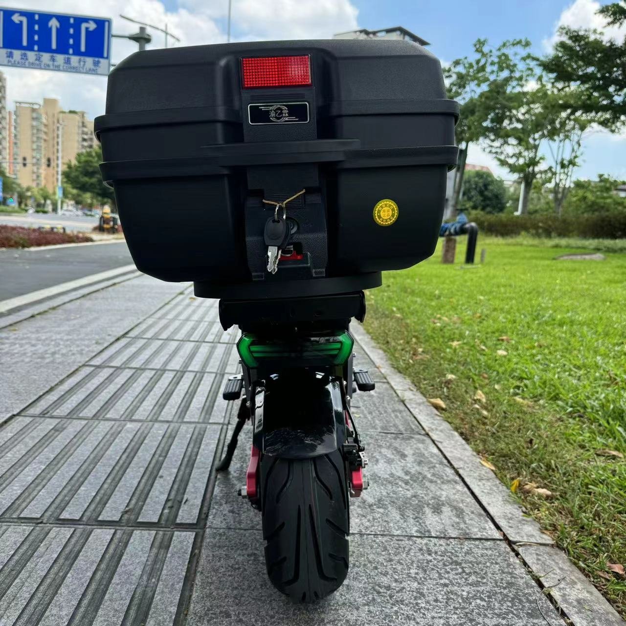 2024 NEW Molo5 72V 10000W 15000W Seated E Scooter Hub Motor 60V 52V Off Road 13/14 Inch Removable Battery 5000W Electric Scooter