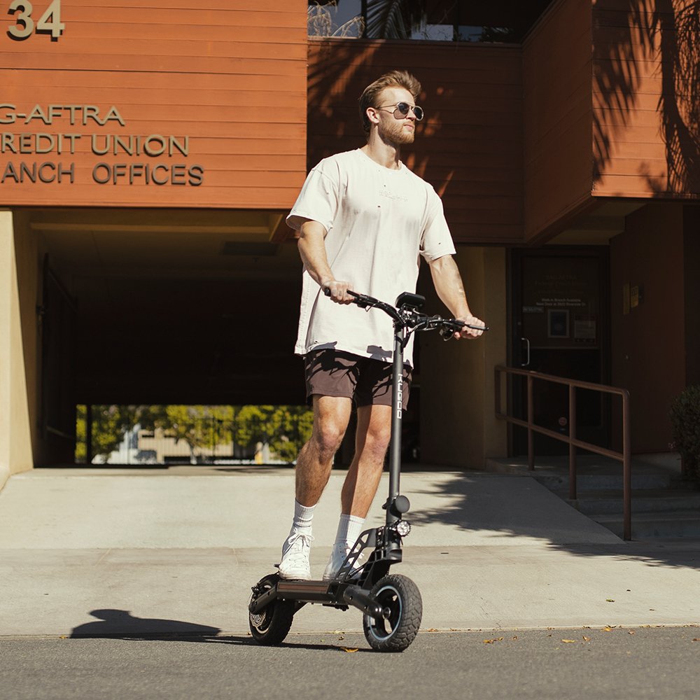 Customization Kugoo G2 Pro 10 inch air tires 800w electric scooter 48v 15ah battery 45km/h fast speed adult e scooter