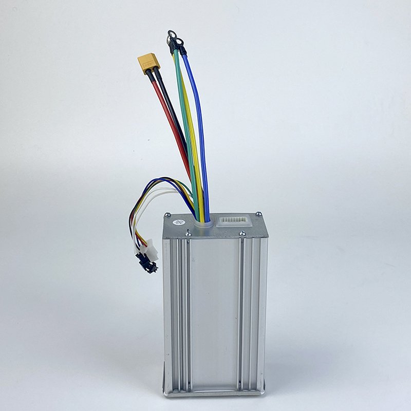 electric scooter parts YunLi 12mosfet 60V 45A/50A scooter Controller Display Accelerator for 60V 6000W 5600W electric scooter