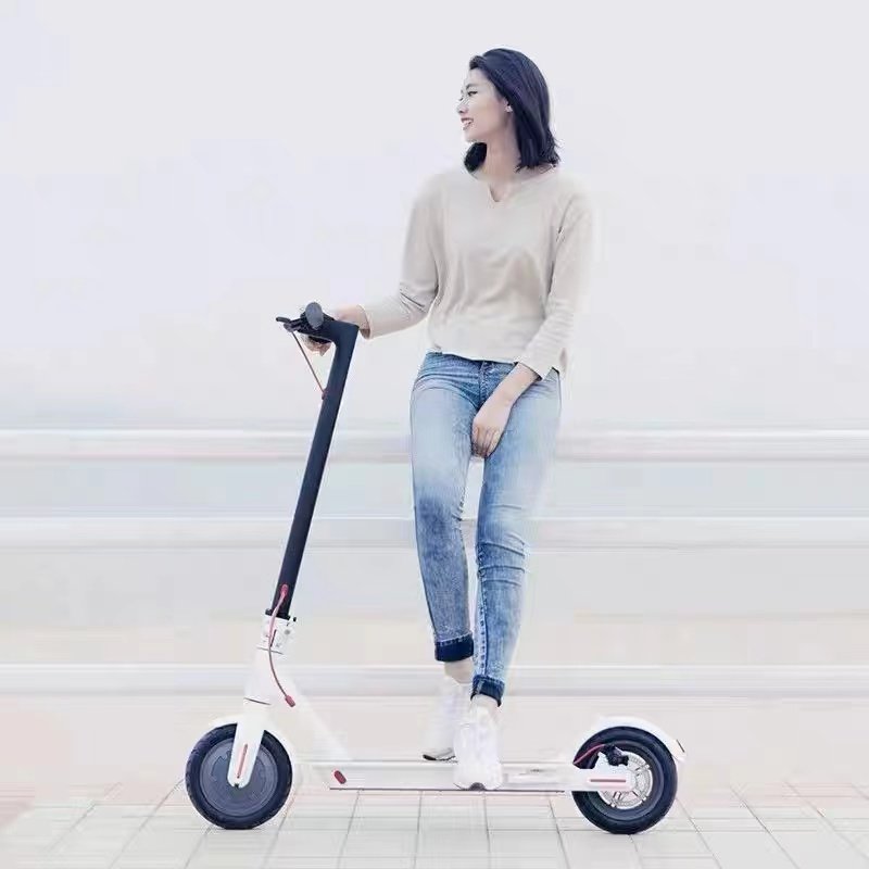 Electric Scooters 2023 New Design T4 500W 12.5AH Foldable Skateboard new scooter electric kick 500W
