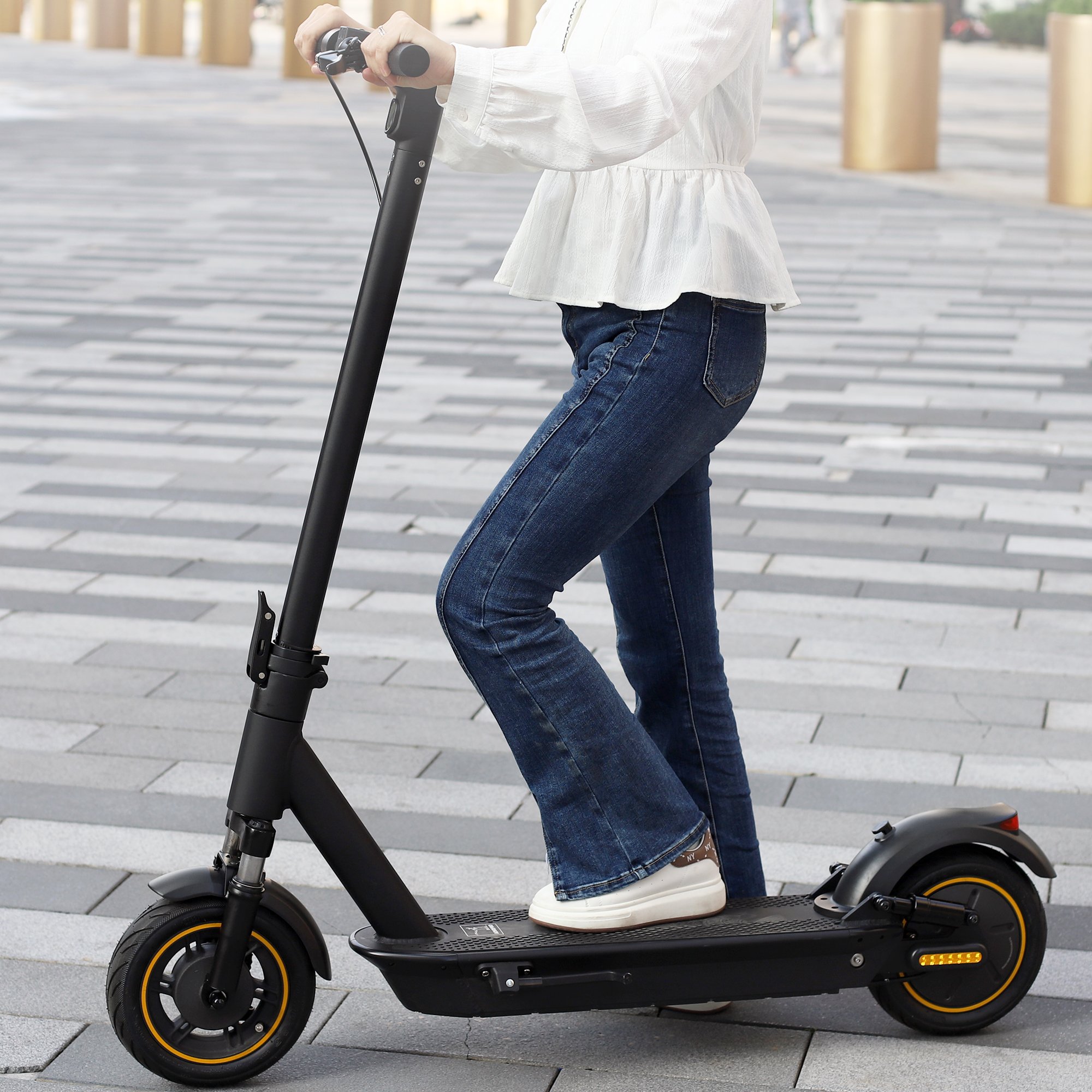 EU Europa Europe Germany Warehouse 8.5 Inch Tire Motor 350w 2 wheel Aovopro Folding Foldable Adults Electric E Scooter